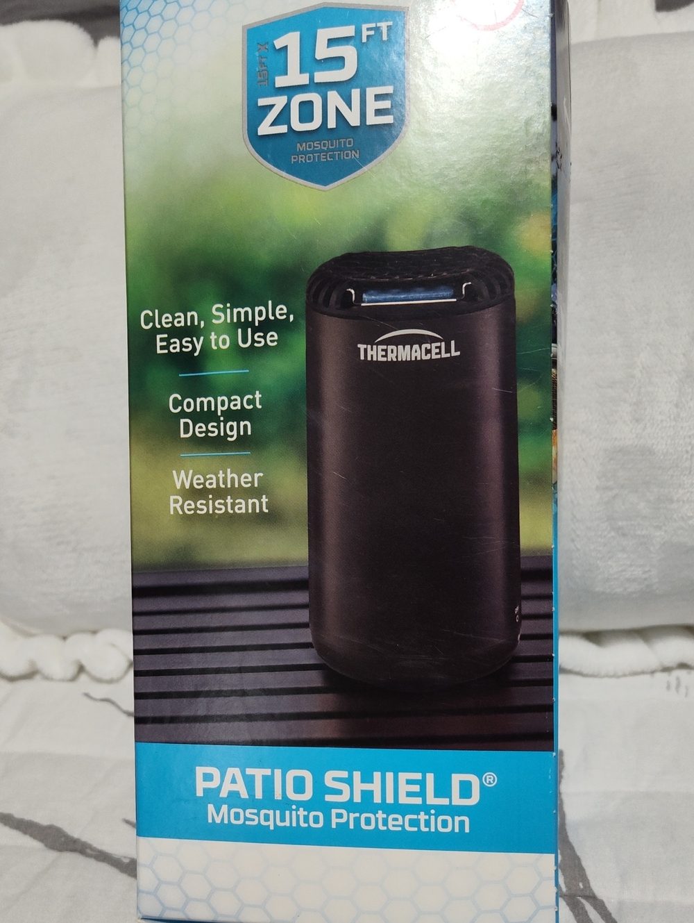 Thermacell Patio Shield Mosquito Protection (Graphite) & Refills, 15' Zone - Picture 3 of 9